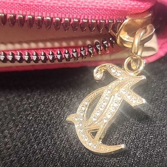 Juicy Couture medium sized wallet - Picture 3 of 5